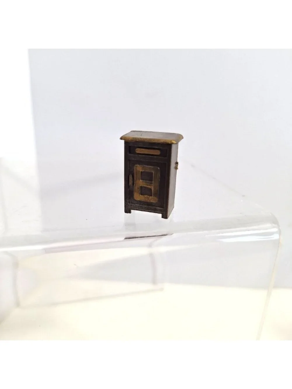 Mini Dollhouse Furniture Ice Box Hutch Brown Gold Micro Dresser Vintage - Picture 9 of 11